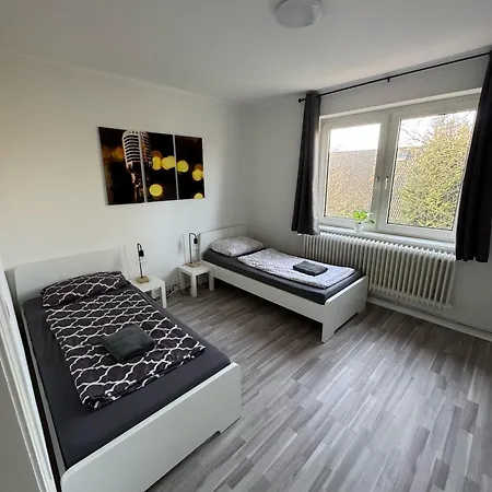 Ruhige 3-zimmerwohnung Im Norden Bremens Fuer Monteure Und Geschaeftsreisende Pm 31 Og Lejlighed