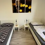 Ruhige 3-zimmerwohnung Im Norden Bremens Fuer Monteure Und Geschaeftsreisende Pm 31 Og * 브레멘