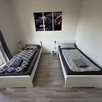 Ruhige 3-zimmerwohnung Im Norden Bremens Fuer Monteure Und Geschaeftsreisende Pm 31 Og 아파트 *