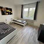 Ruhige 3-zimmerwohnung Im Norden Bremens Fuer Monteure Und Geschaeftsreisende Pm 31 Og 아파트 브레멘