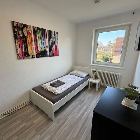 Ruhige 3-zimmerwohnung Im Norden Bremens Fuer Monteure Und Geschaeftsreisende Pm 31 Og