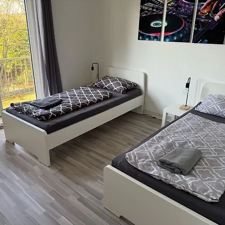 Ruhige 3-zimmerwohnung Im Norden Bremens Fuer Monteure Und Geschaeftsreisende Pm 31 Og Brémy