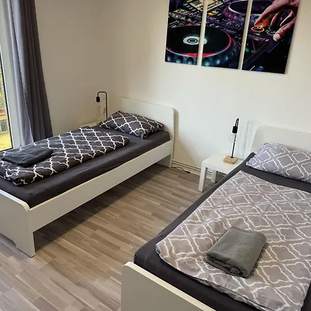 Ruhige 3-zimmerwohnung Im Norden Bremens Fuer Monteure Und Geschaeftsreisende Pm 31 Og Brémy