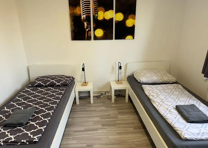 Ruhige 3-zimmerwohnung Im Norden Bremens Fuer Monteure Und Geschaeftsreisende Pm 31 Og * Brême