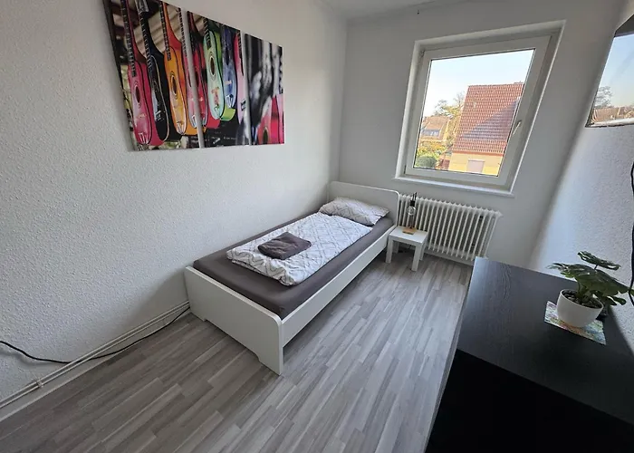 Ruhige 3-zimmerwohnung Im Norden Bremens Fuer Monteure Und Geschaeftsreisende Pm 31 Og *